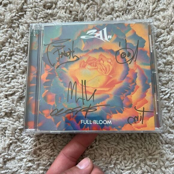 311 Full Bloom CD with SIGNED Autographed Booklet - Picture 1 of 6